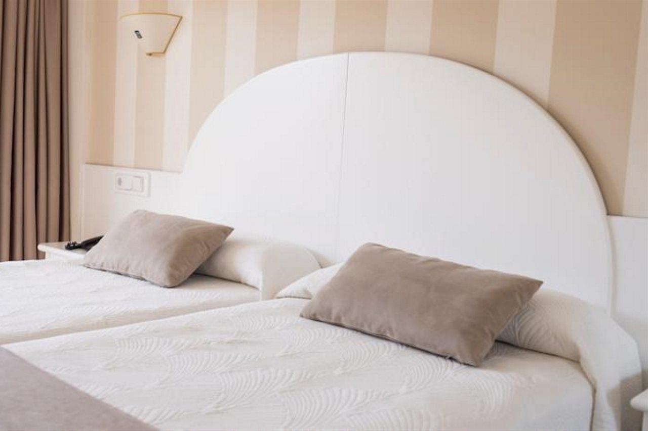 Sky Senses Hotel Santa Ponsa Exterior foto